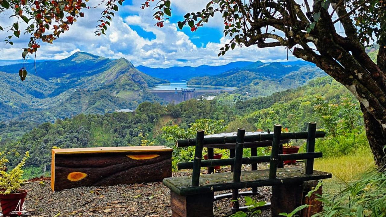 Idukki Dam View Resort Eksteriør billede